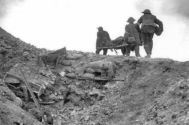 Stretcher_bearers_Battle_of_Thiepval_Ridge_September_1916